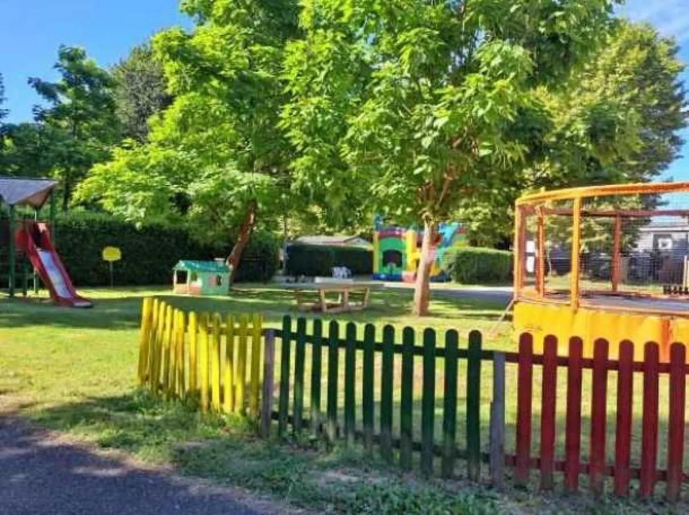 Camping 3 Etoiles - Piscine - Eeebbh Saint-Céré 0*,